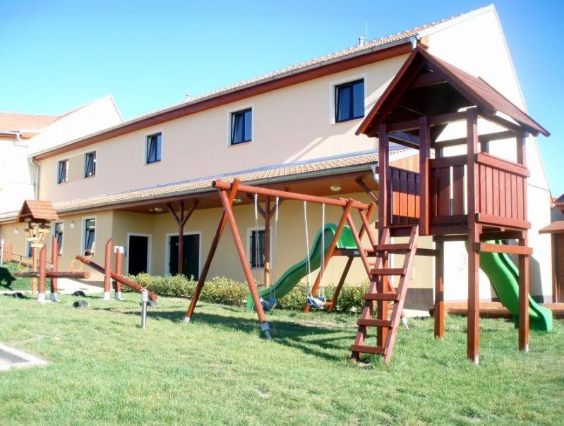 Apartmany, Penzion, Wellness U Zlate Rybky Вишков Экстерьер фото
